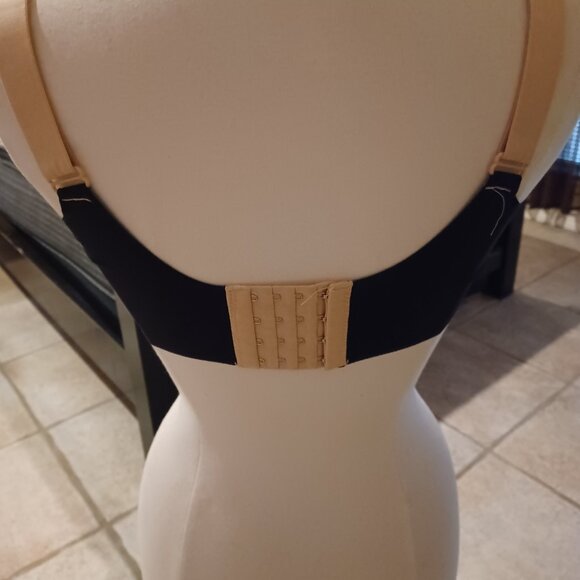 Joau Women's Seamless Wireless Everyday Bras - Picture 5 of 7